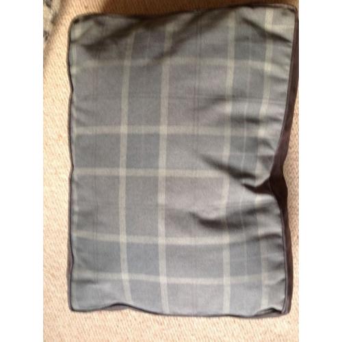 Dog cushion small (26"X 19")