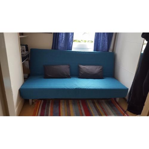 Sofa Bed, sitting 3 people and convertible in a comfortable bed for 2