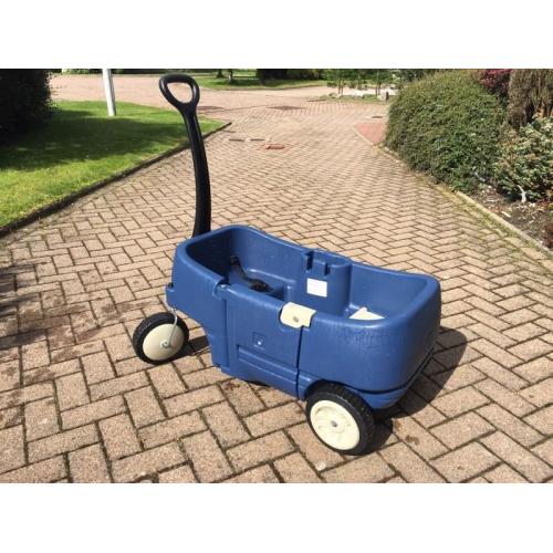 Step2 Neighbourhood Wagon Kids Ride-On