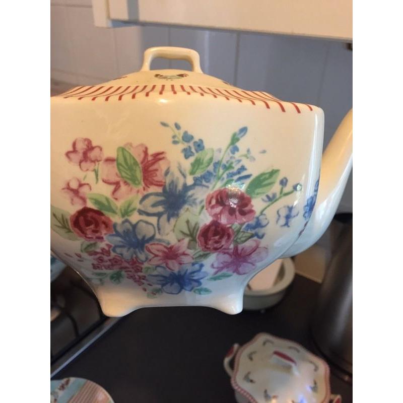 Johnson bros...farmhouse chic tea set