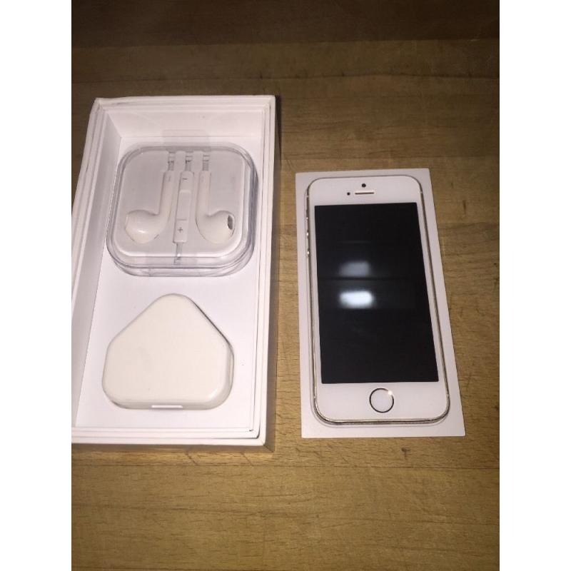 IPHONE 5S 16GB GOLD,UNLOCKED TO 02/GIFFGAFF/TESCO,GOOD CONDITION,COMES BOXED