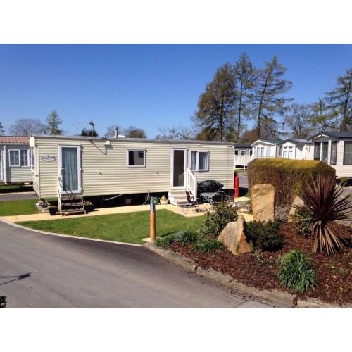 Caravan for sale on/off park, Near Blackpool, nr Lake District nr Yorkshire Dales