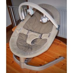 NUNA LEAF - Excellent Condition with all original packaging and instructions plus activity bar!
