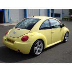 VOLKSWAGEN BEETLE 2.0 PETROL MANUAL COME WITH ONE YEAR MOT