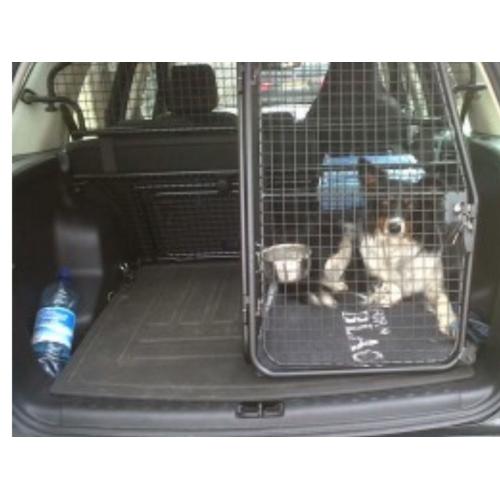 Freelander 2 lockable dog crate