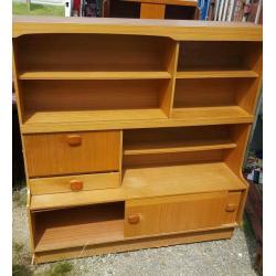Cupboard free buyer to collect or can deliver