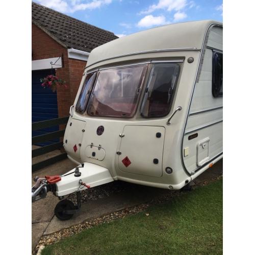 VAN MASTER APPLAUSE TOURING CARAVAN PLUS MANY EXTRAS.