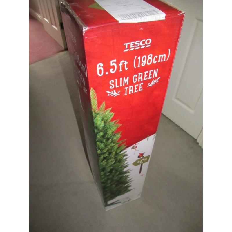Slim Green Xmas tree 6,5 feet (198cm) with lights and decorations