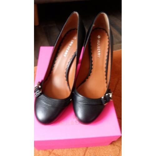 Brand new Mulberry mid heel pumps