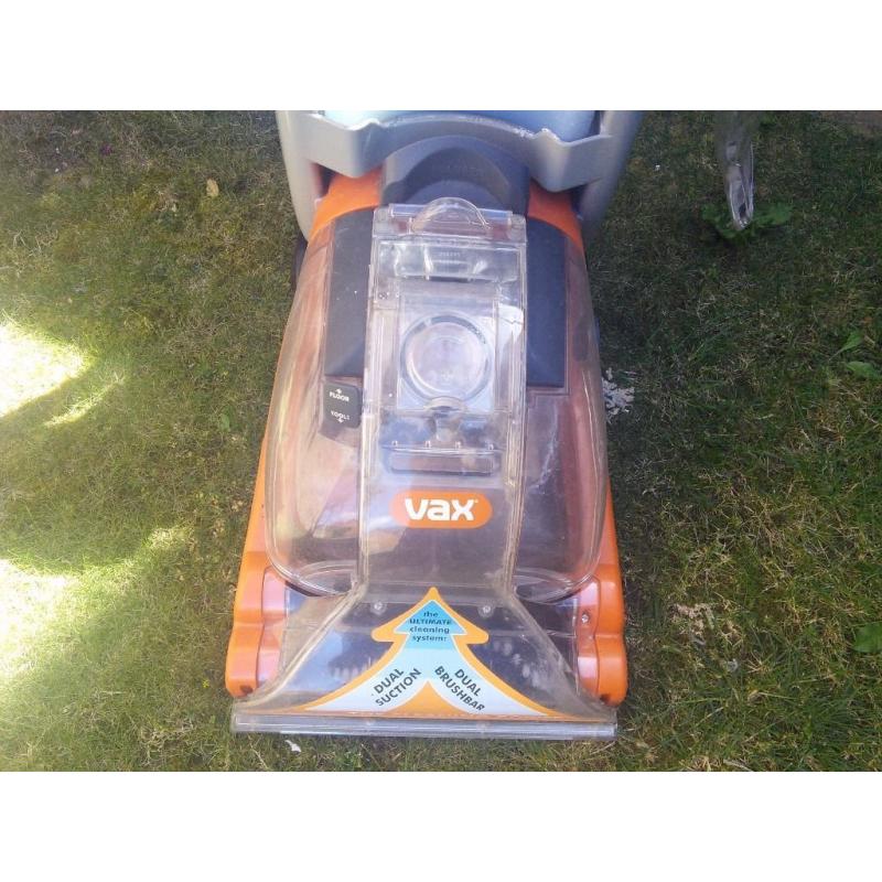 Vax Rapide XL Carpet Washer & 1.42L Vax Ultra+ Carpet & Upholstery cleaning Solution