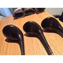 Golf Bag with 3 Eric Brown Drivers, 8 Irons Golf Clubs, 8 Golf Balls & Glove