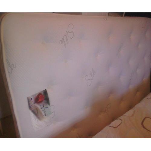 4,6 mattress great condition