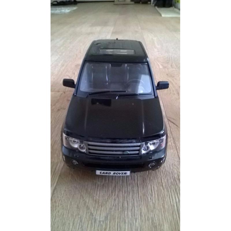 Remote Controlled Range Rover Sport 1:14