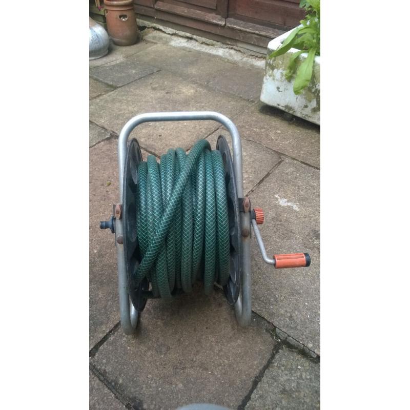 Hose reel and hose