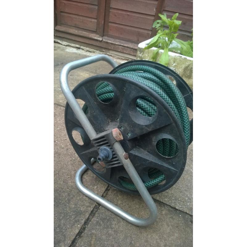 Hose reel and hose