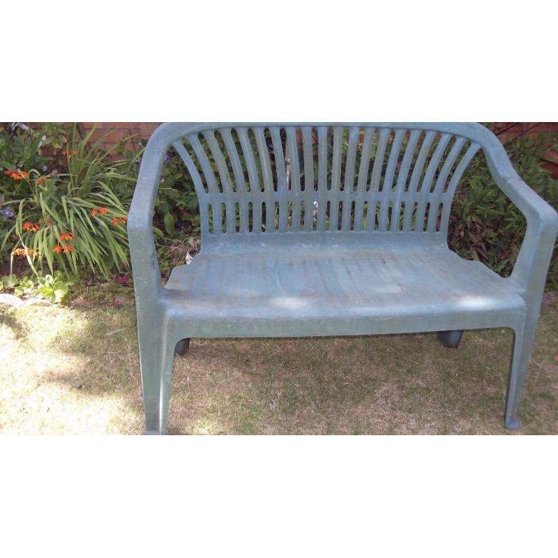 Free Vinyl Garden Bench