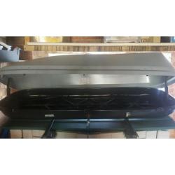 Roof box and bars