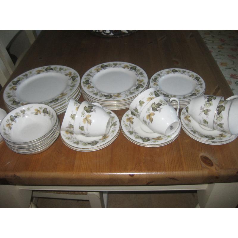 Royal Doulton Larchmont part dinner /tea service - 37 pieces