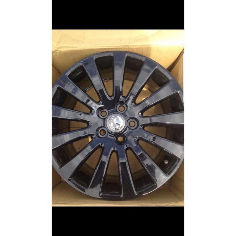 Brand new wheel trims only ever tried on
