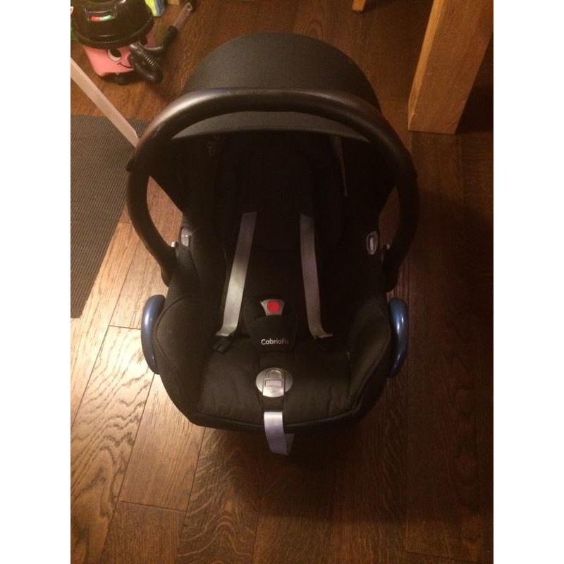 Maxi Cosi car seat Cabrio Fix