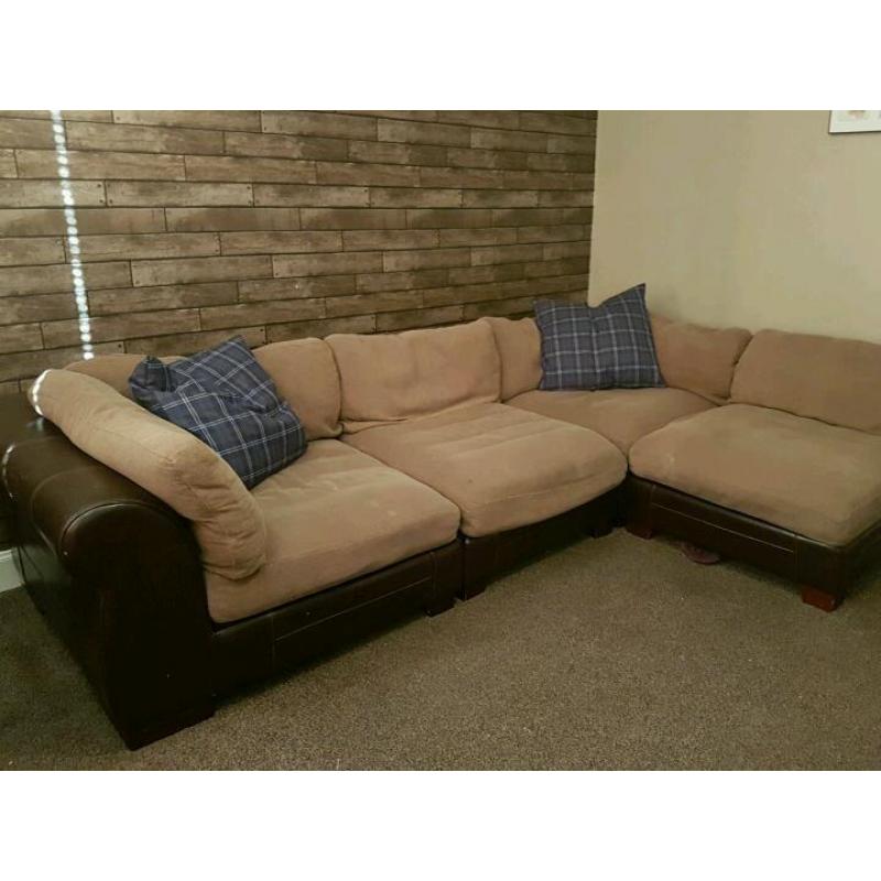 Free to uplift corner couch and pouffe