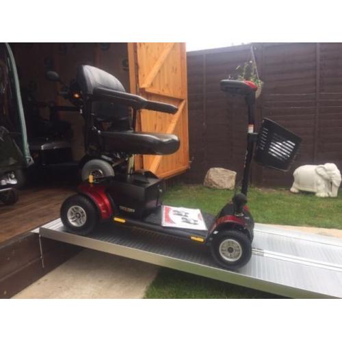 GO GO ELITE TRAVELLER PLUS MOBILITY SCOOTER - BARELY USED - COMES WITH UPGRADED BATTERIES