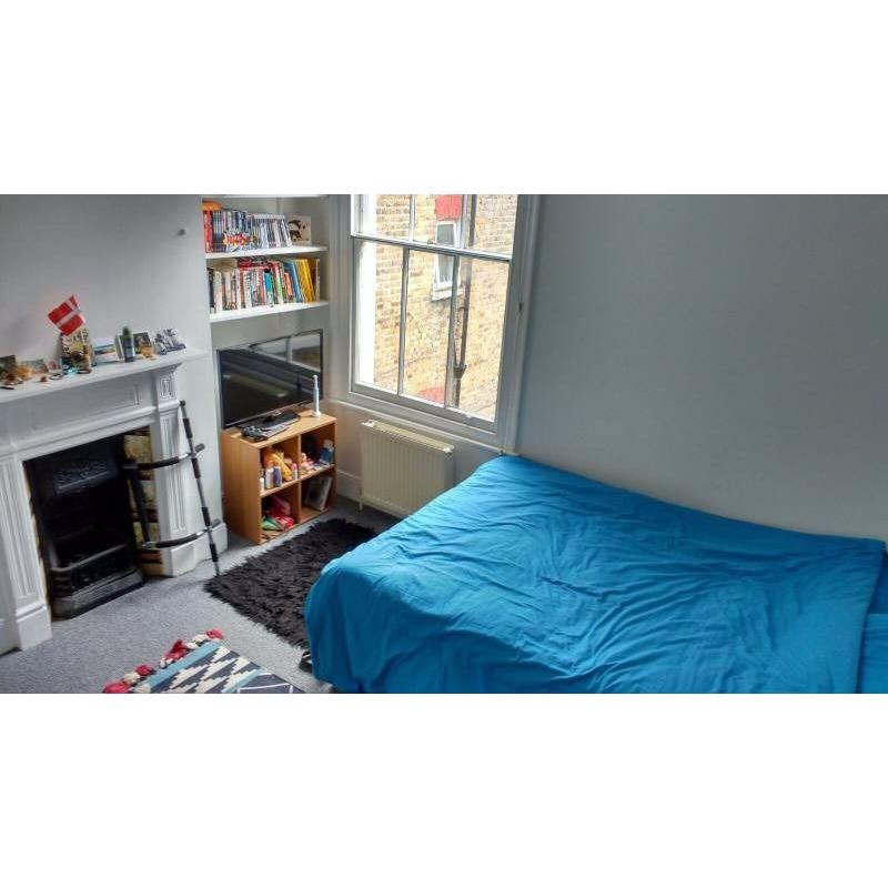 Great double room in peaceful Kensal Rise flat