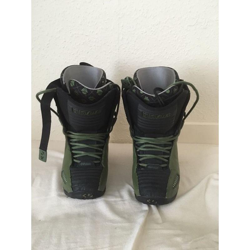 Snowboard boots size 8