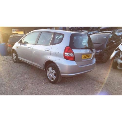 Breaking Honda jazz car parts spares 2002-2008 BREAKING HONDA JAZZ CAR PARTS SILVER