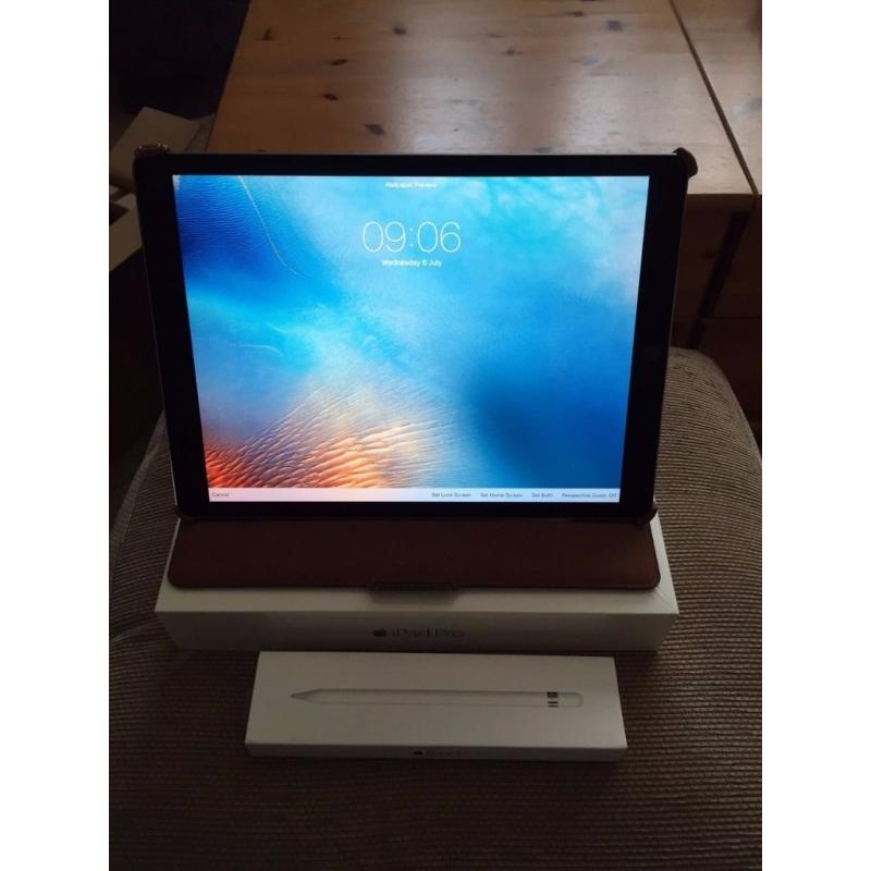 Apple Ipad Pro 12.9 32GB (Space Grey) With Apple Pen and Cover. Warranty until March 2017