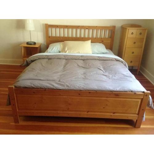 IKEA Hemnes King Size Bed Frame ( 170-200 )