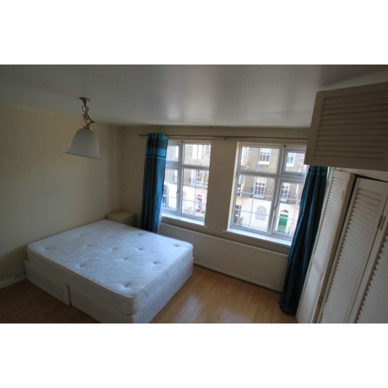 N. TWIN ROOM IN A FLAT **ALL INCLUSIVE **BRICK LANE **ZONE 1 *LIVING ROOM *FIRST WEEK FREE