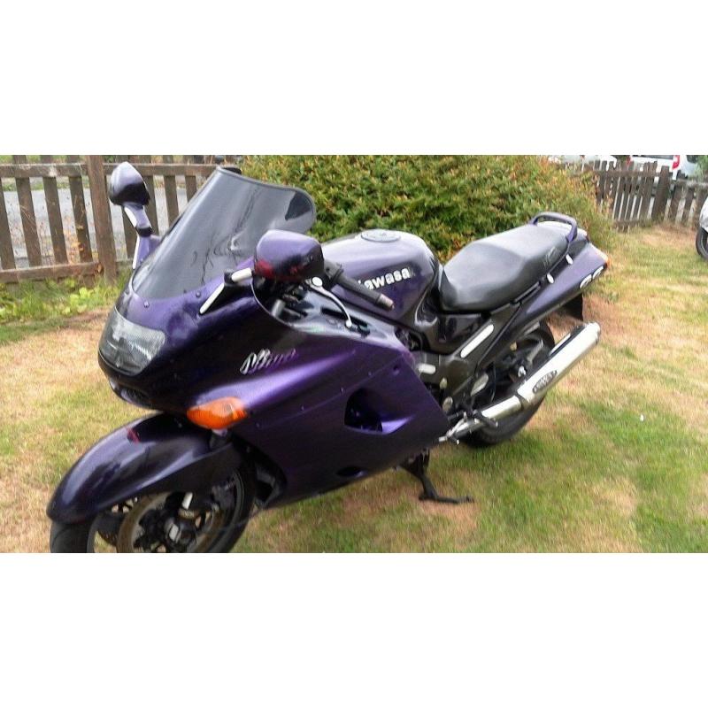 KAWASAKI ZZR 1100 1999 D7 BARGAIN QUICK SALE NEEDED BARGAIN LOOK MUST SELL FULL SERVICE HISTORY