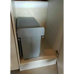 Kitchen cupboard recycle bin