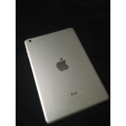 IPAD MINI 16GB. Rarely used great condition