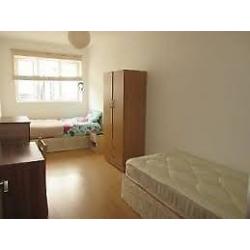 very nice double room is available in Old Kent road in sharing with girl