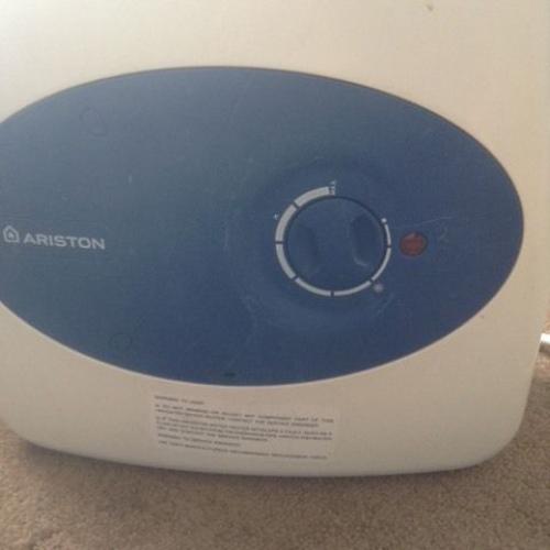 Under Sink/ Basin Water Heater