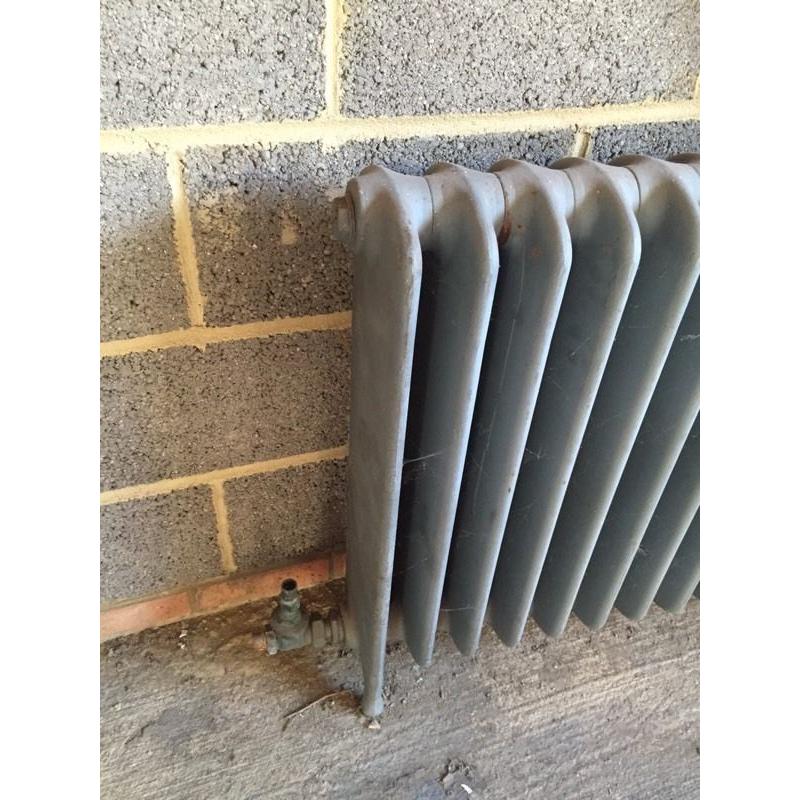 Cast iron radiator