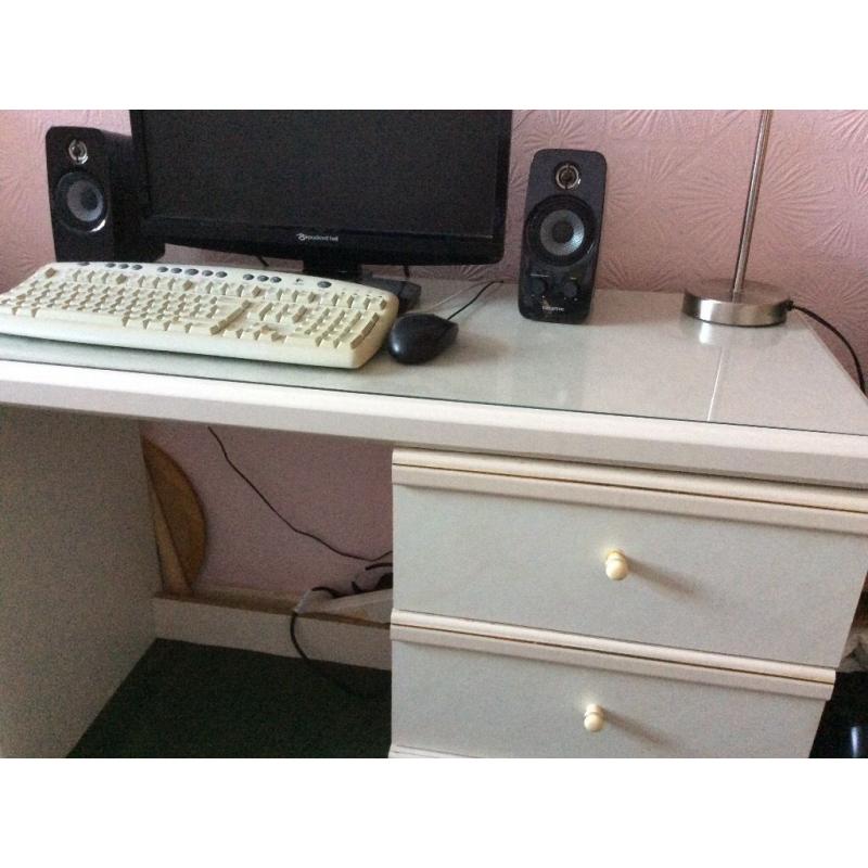 DRESSER, WHITE, GLASS TOP, CAN BE USED AS COMPUTER DESK OR DRESSING TABLE, GC, 3 DRAWERS.