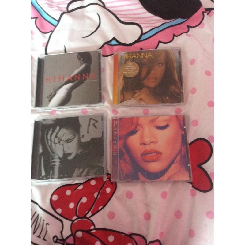 SET OF 4 RIHANNA ALBUMS