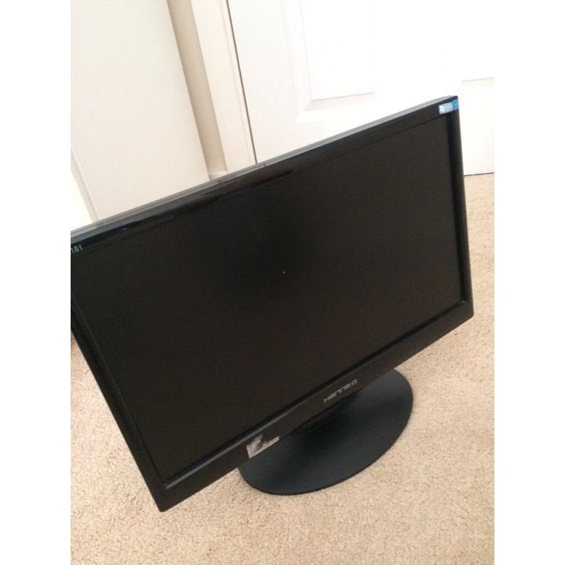Asus M11AA 1B With Monitor In Very Good Condition