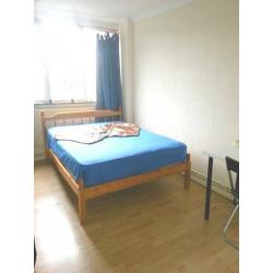 BIG SHINY DOUBLE ROOM WITH GREAT LOCATION