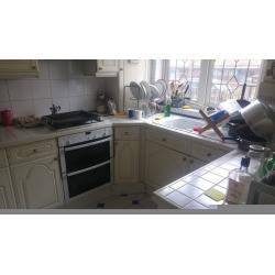BIG SHINY DOUBLE ROOM WITH GREAT LOCATION