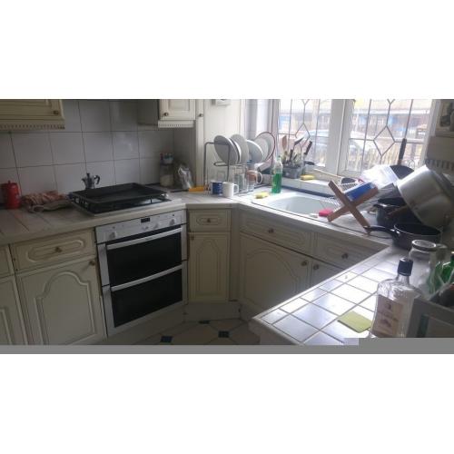 BIG SHINY DOUBLE ROOM WITH GREAT LOCATION