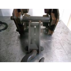 Rolling beam clamp with hook 145mm distance between wheels