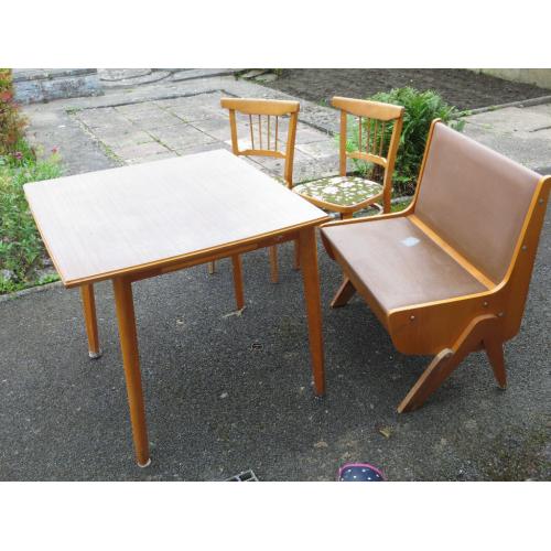 Kitchen table, + storage bench and 2 chairs.