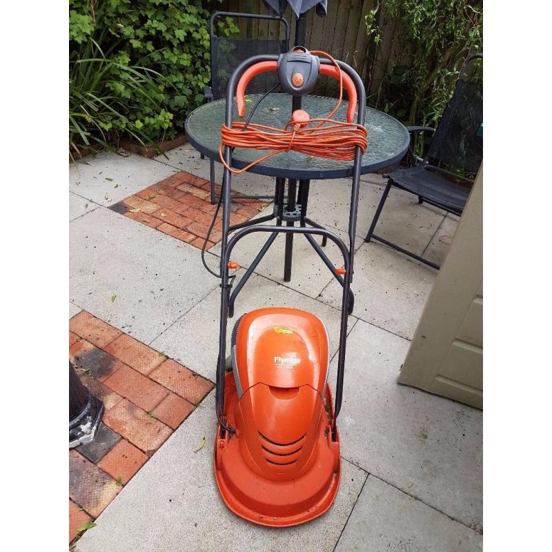 FLYMO MOW N VAC 28