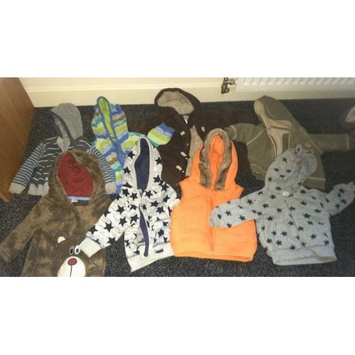 Baby clothes bundle - 3-6 months 7 pics