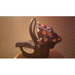 Car seat AND ISOFIX base