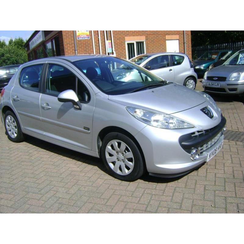 Peugeot 207 1.4 m:play
